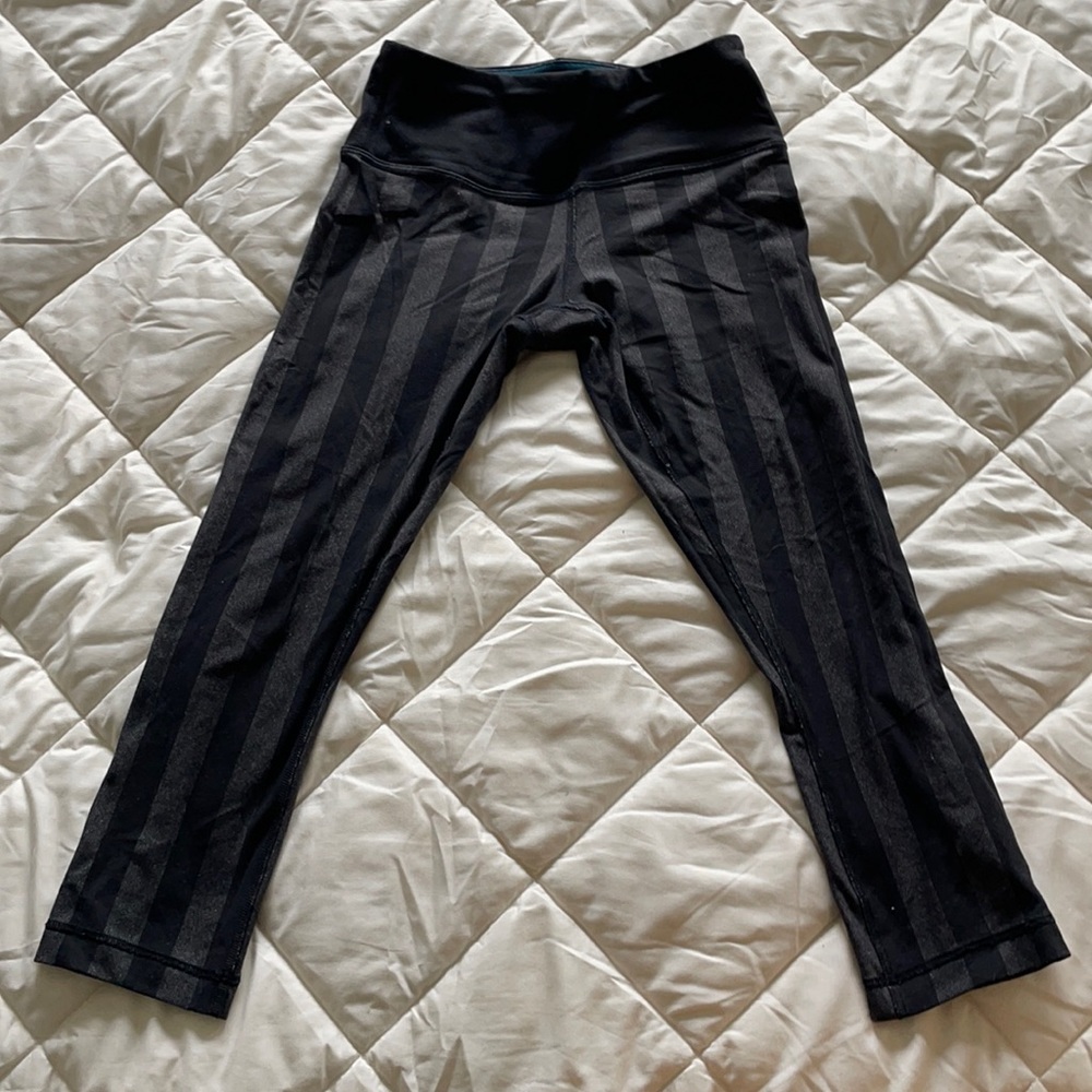 Lululemon size 4 leggings